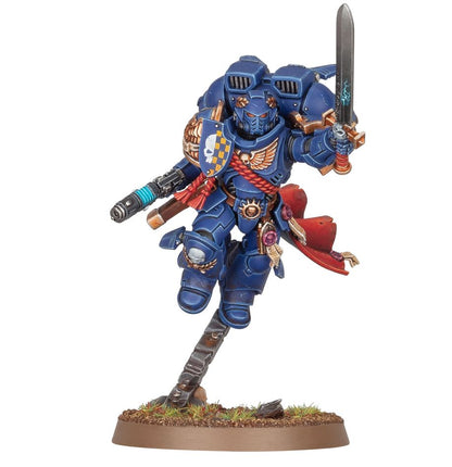 Space marines captain with jumpack