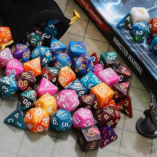 2 набора кубиков D&amp;D случайных цветов